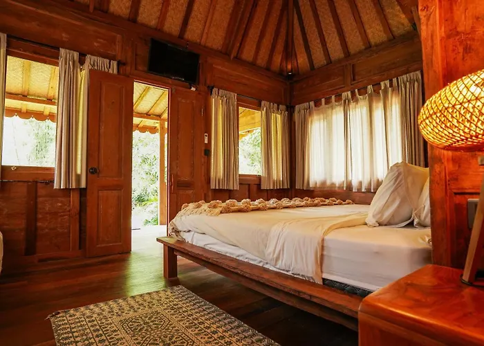 Rumah Bambu Gladek Satu ゲストハウス