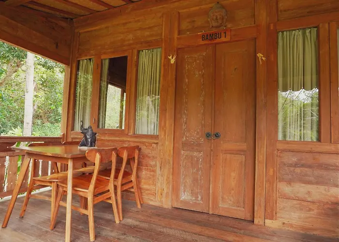 Rumah Bambu Gladek Satu 4*