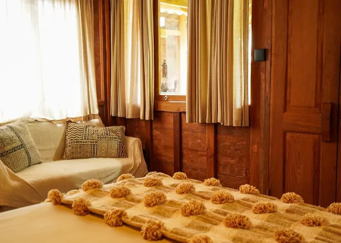 Rumah Bambu Gladek Satu ゲストハウス