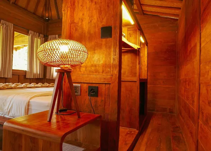 ゲストハウス Rumah Bambu Gladek Satu